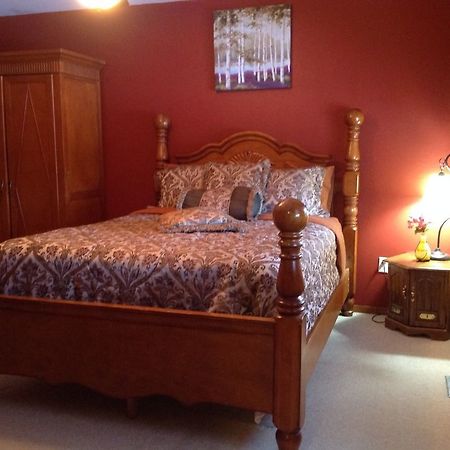 A Mooseberry Inn B&B Slana 外观 照片